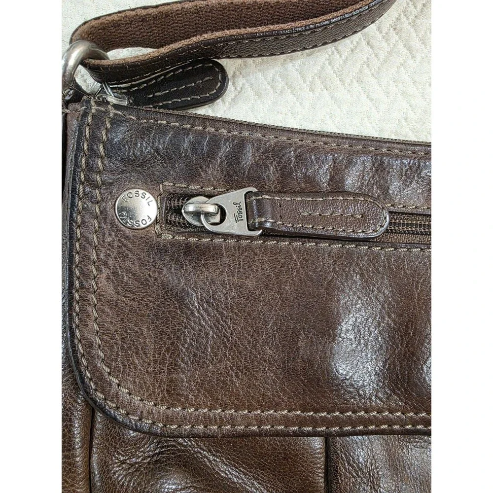 Vintage Fossil Crosstown Dark Brown Leather Crossbody Organizer Bag